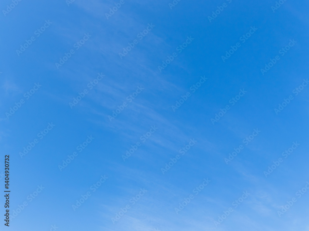Fototapeta premium 春の山から 青空と雲130