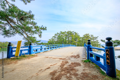 Wallpaper Mural 春の大天橋　京都府宮津市　Spring Daitenkyo Bridge. Kyoto Pref, Miyazu City. Torontodigital.ca