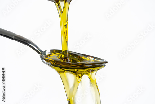 Obraz na płótnie Organic olive oil on white background w salonie