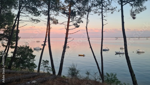 Coucher de soleil rosé sur le bassin d'Arcachon