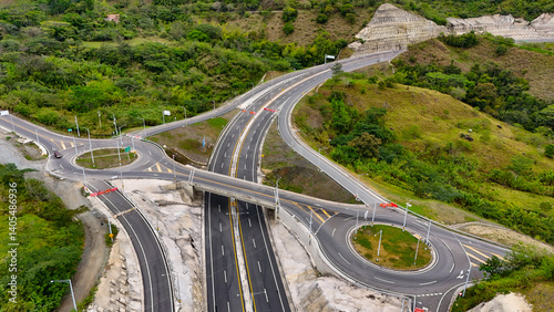Foto aérea tomada con drone sobre la nueva vía que pertenece a la 