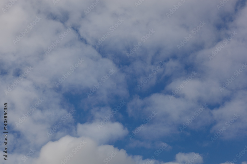 Obraz premium Abstract image of blurred sky. Blue sky background with cumulus clouds