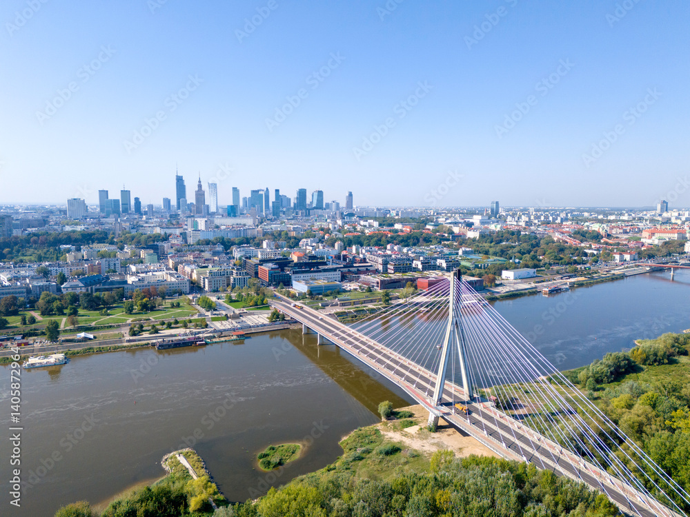 Warszawa, widok na miasto z okolic mostu Świętokrzyskiego