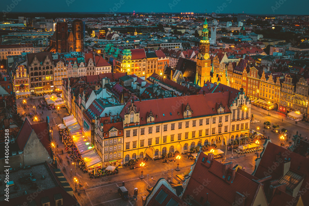 Naklejka premium Wroclaw night panorama of the old town