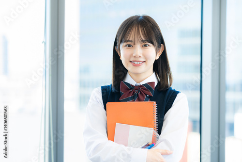 Fotografie 笑顔の女子高校生【撮影協力：学校法人電波学園　東京電子専門学校】