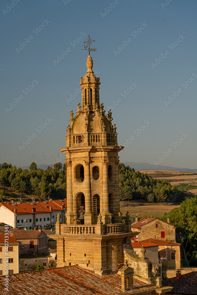 Fototapeta premium Enchanting Aerial Shot of San Esteban Protomártir in La Rioja, Spain