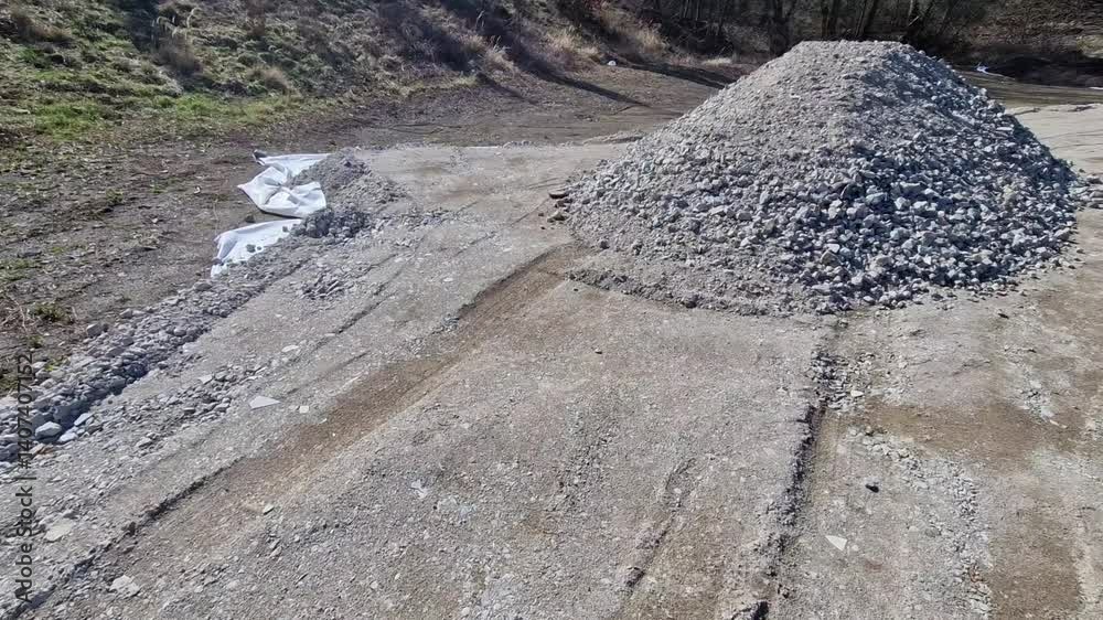 Crushed rubble can be used for road gravel, revetments, retaining walls, landscaping gravel, or raw material for new concrete. Large pieces can be used as bricks or slabs, or incorporated, urbanite