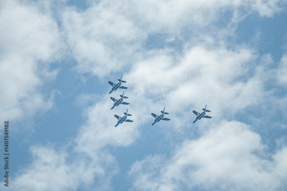 ブルーインパルス　曲技飛行