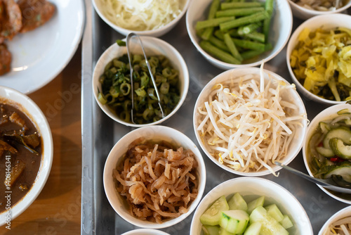 Schilderij op canvas Thai herb pickles and vegetables, side dishes for Thai rice noodles