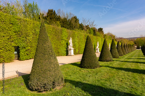 Obraz na płótnie Versailles gardens landscape in spring, Paris suburbs, France w salonie