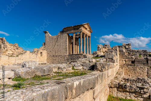 Obraz na płótnie Ruins of Roman temples in Dougga, Tunisia w salonie