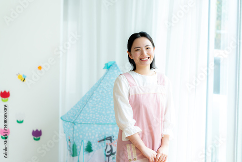 Naklejka 保育園で働く保育士さん