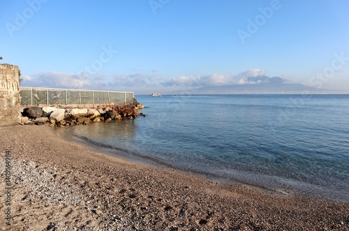 Obraz na płótnie Castellammare di Stabia - Scorcio del Vesuvio dalla Spiaggia Calcina w salonie