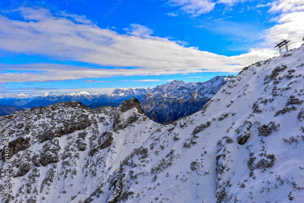 Blick vom Osterfelderkopf auf Garmisch-Partenkirchen (Bayern)