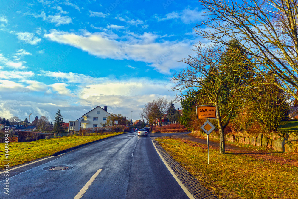 Staatsstraße 2316 vor Schollbrunn in Unterfranken (Bayern)