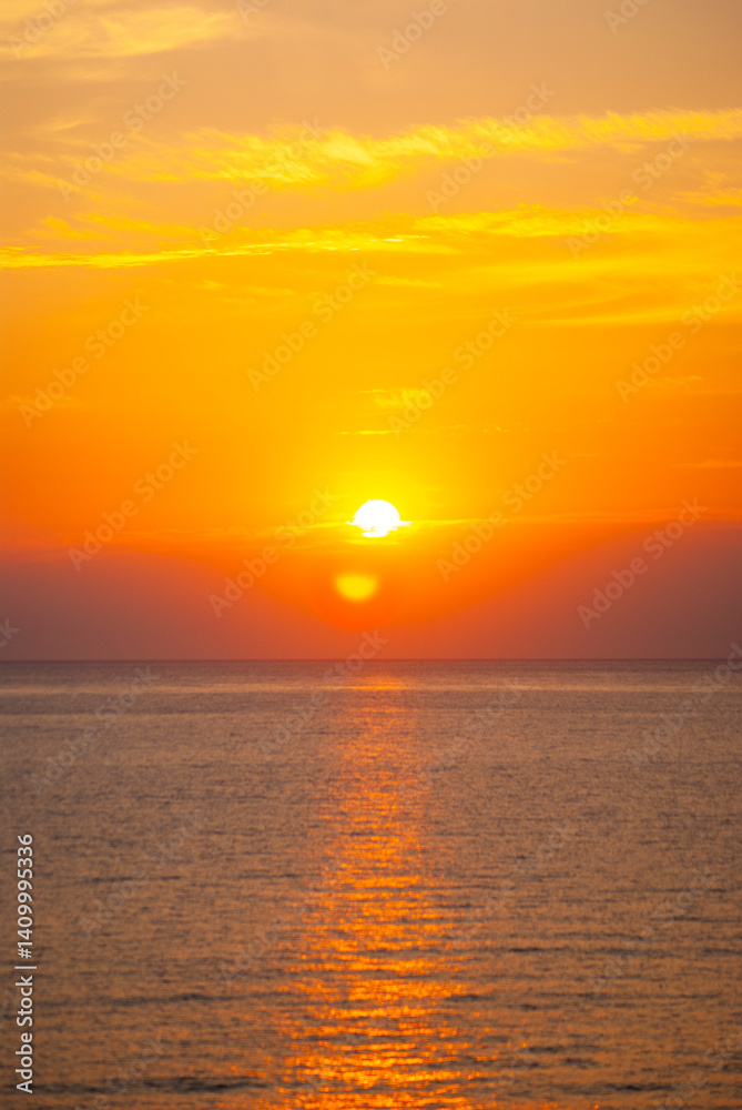 Fototapeta premium sunset in the sea
