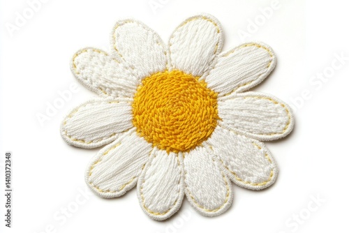 Embroidered daisy patch (1)