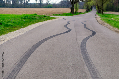 Photos country road with clear skid marks