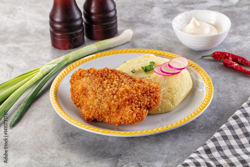 Chicken schnitzel with mashed potatoes