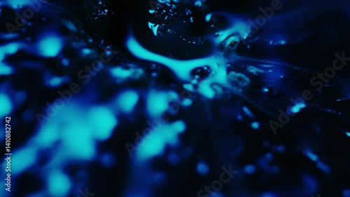 Flower,Petal,Purple,Colorful,Ink Dripping,Light/Dark,Color Lighting,Smoke,Fog,Soft Focus,C-UP,HS,Camera Movement