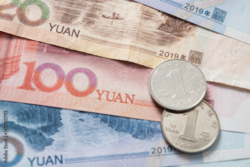 Obraz na płótnie Chinese Yuan banknotes and coins, various denominations as background. w salonie