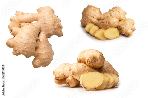 Fototapeta Naklejka Na Ścianę i Meble -  Ginger root isolated on white background.