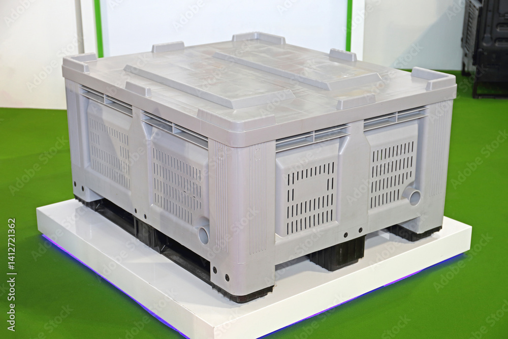 Plastic Pallet Crate With Lid for Delivery Transport Industry Logistics