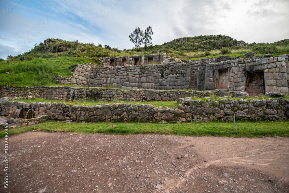 Fototapeta premium Qhalispuqyo ruins in Cusco, Peru