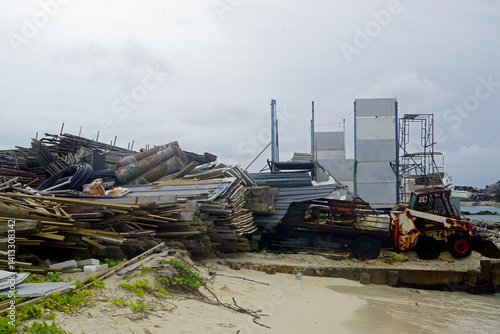 Obraz na płótnie rotten shipyard on gulhi island maledives w salonie
