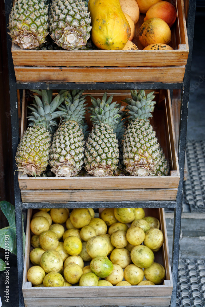 fresh fruits on the maldives farmers market