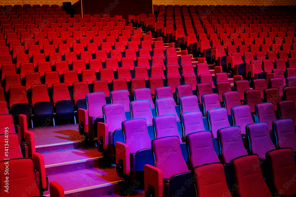 Obraz premium mpty seats in the theater, cinema. red chairs. empty seats background