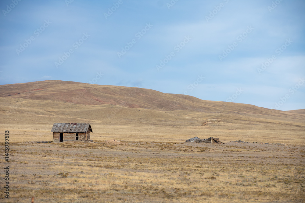 Obraz premium abandoned building in rural Colorado 