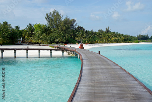 Fototapeta Naklejka Na Ścianę i Meble -  pier view on a maldive island