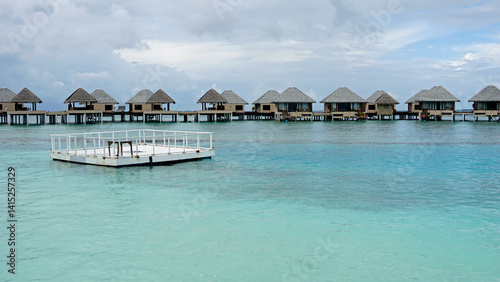 Fototapeta Naklejka Na Ścianę i Meble -  water villas on a exotic maldives island