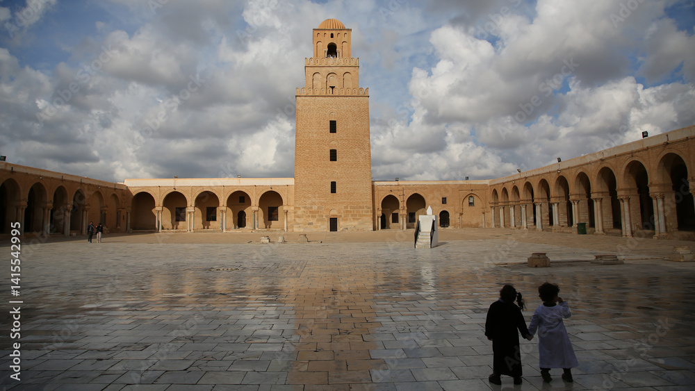 Fototapeta premium Gran Mezquita de Cairuán o Mezquita de Uqba, Kaïrouan, Túnez