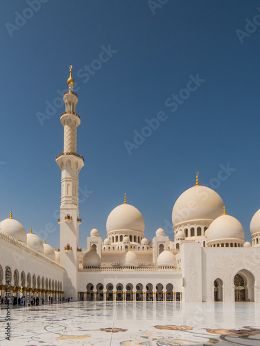 Canvas Print Abu Dabi. Sheikh Zayed mosque on in Abu Dabi, UAE.