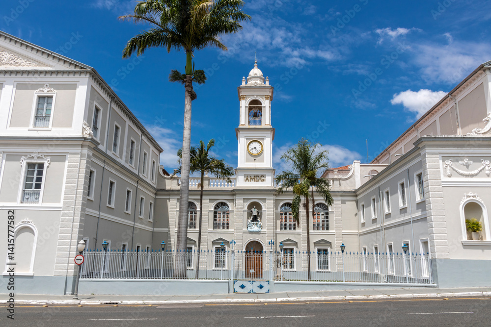 Itu, SP, Brazil, March 10, 2022. Facade of the Deodoro Regiment, where the current military unit of the Brazilian Army is located, and the São Luiz Gonzaga Church, in the historic center of Itu