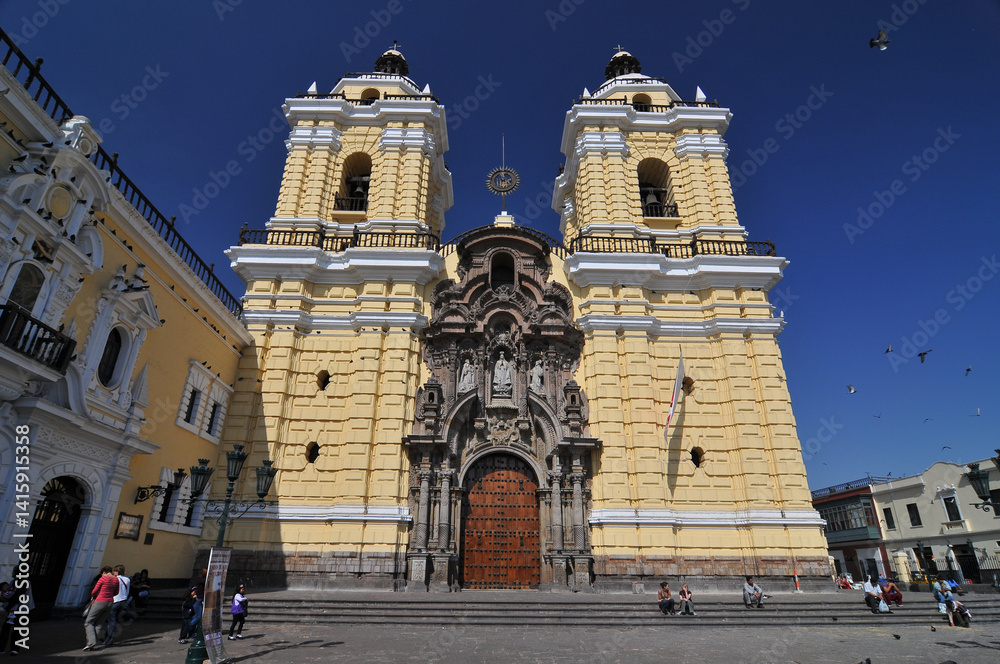 Fototapeta premium The monumental complex of the Basilica and Convent of San Francisco of Lima, also known as San Francisco el Grande or San Francisco de Jesús located in the Historic Center of Lima, Peru.