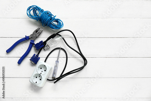 Electrician's tools, extens...