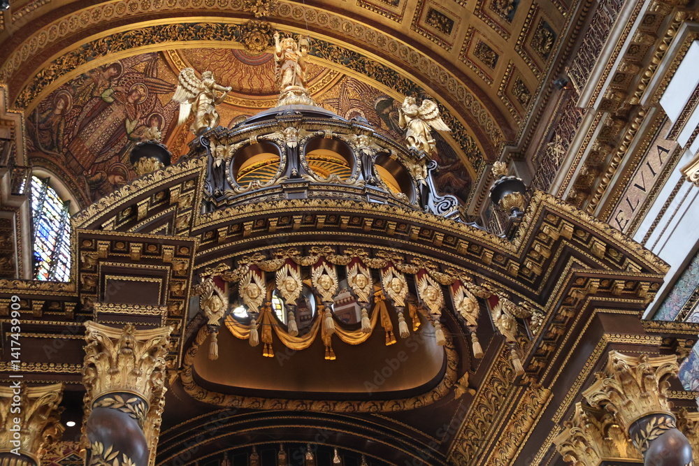 Fototapeta premium St.Paul's Cathedral, London, England - interior, detail