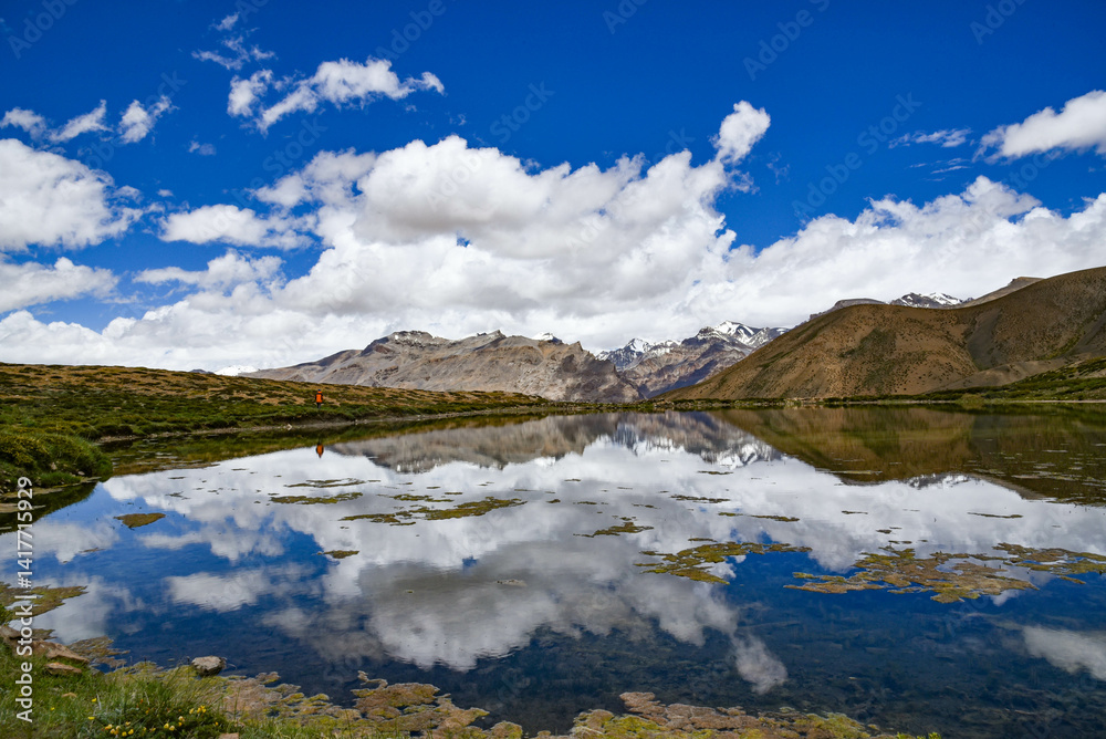 Fototapeta premium lake in the mountains