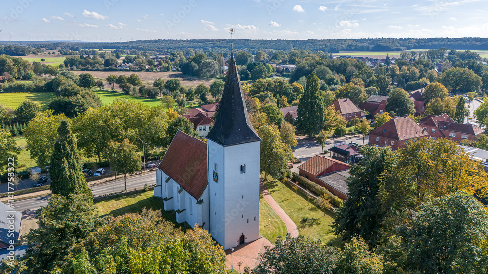 Kirche im Dorf