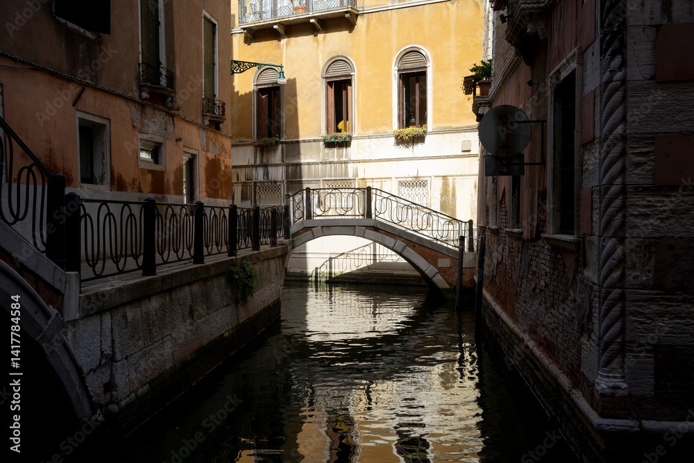 Authentic Italian Streets – Timeless Scenes of Everyday Life. Candid and atmospheric images of Italian streets capturing the charm, color, and character of everyday life.