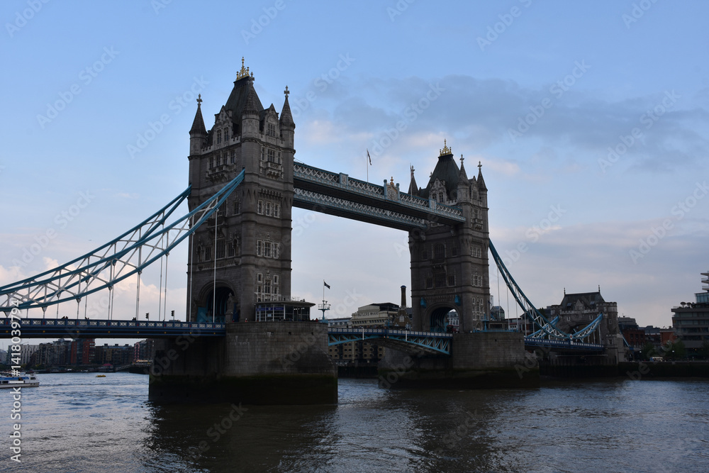 Obraz premium Amazing Architecture of Tower Bridge in London