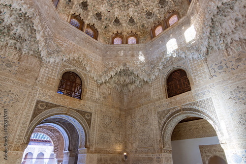 Obraz na płótnie Interiors of Nasrid palace in Alhambra, Granada, Spain w salonie