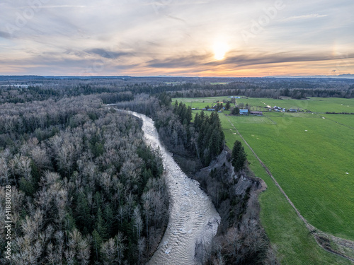 Photos White River flowing north from Enumclaw into Auburn