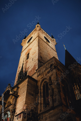 Obraz na płótnie Light On The Medieval Tower In Prague w salonie