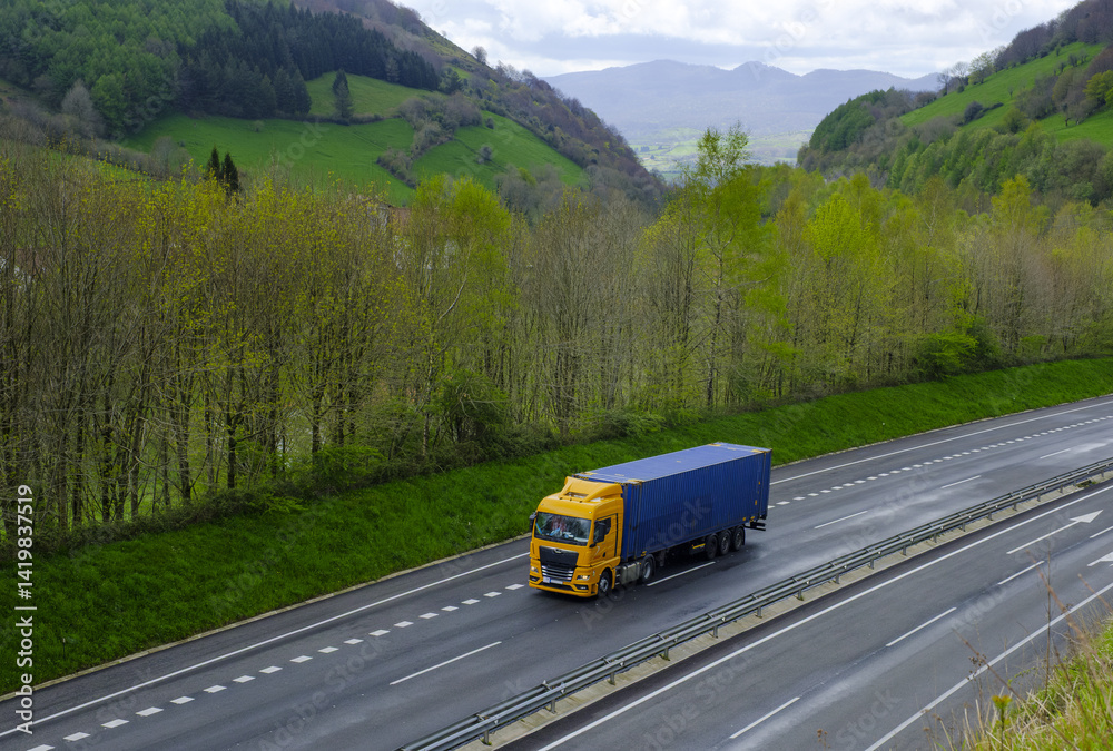 Highway trucking in Navarra