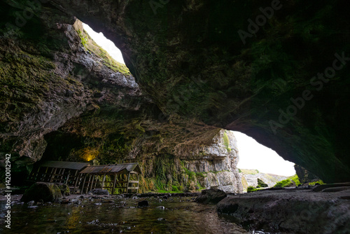Smoo Cave in the Scottish Highlands captivates with its wide coastal opening and water-carved chambers. A wild and mysterious landscape, rich in natural wonder and atmosphere.