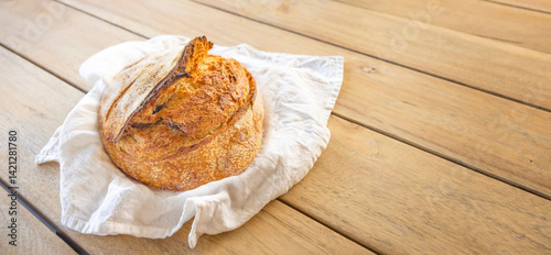 Frisches Selbstgebackenes Brot aus dem Ofen